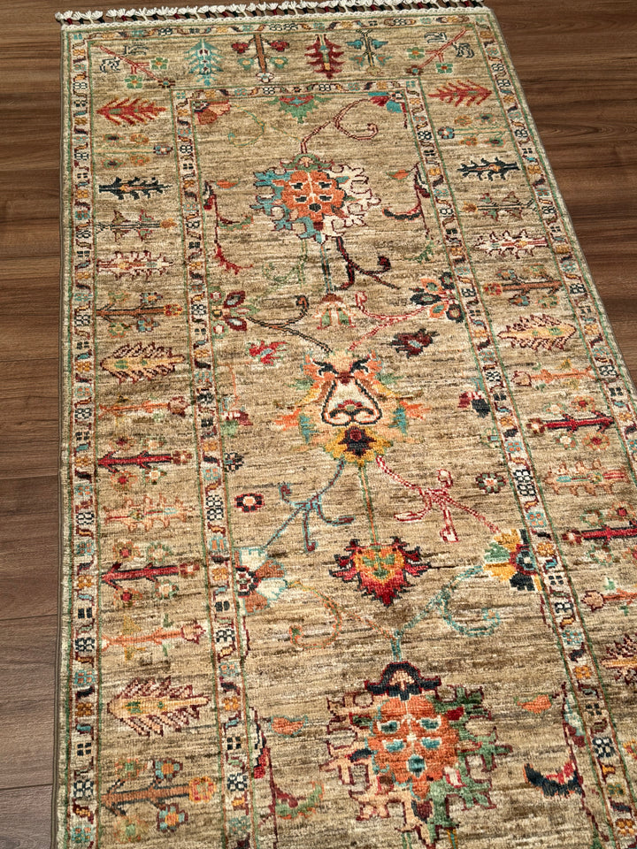 سجادة سلطاني بينبيرجيس رانر الأصلية المصنوعة يدويًا من الصوف بلون بيج مصبوغ بصبغة الجذور، 0.75 × 200، 1.50 متر مربع - 3 × 6 قدم