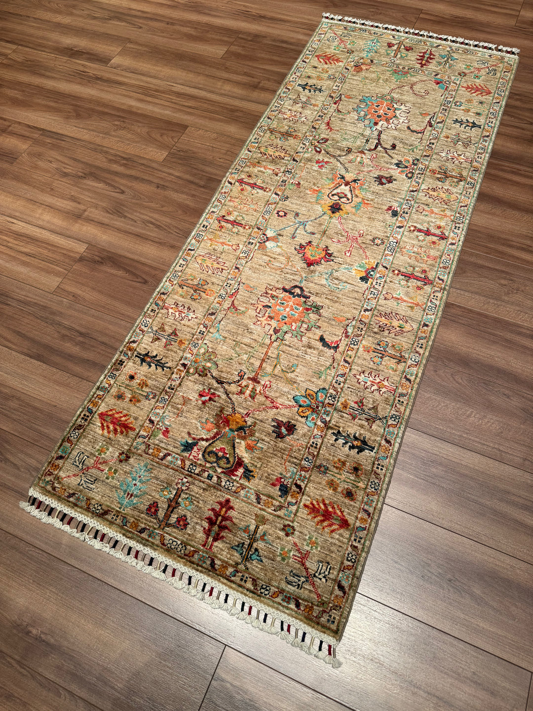 سجادة سلطاني بينبيرجيس رانر الأصلية المصنوعة يدويًا من الصوف بلون بيج مصبوغ بصبغة الجذور، 0.75 × 200، 1.50 متر مربع - 3 × 6 قدم