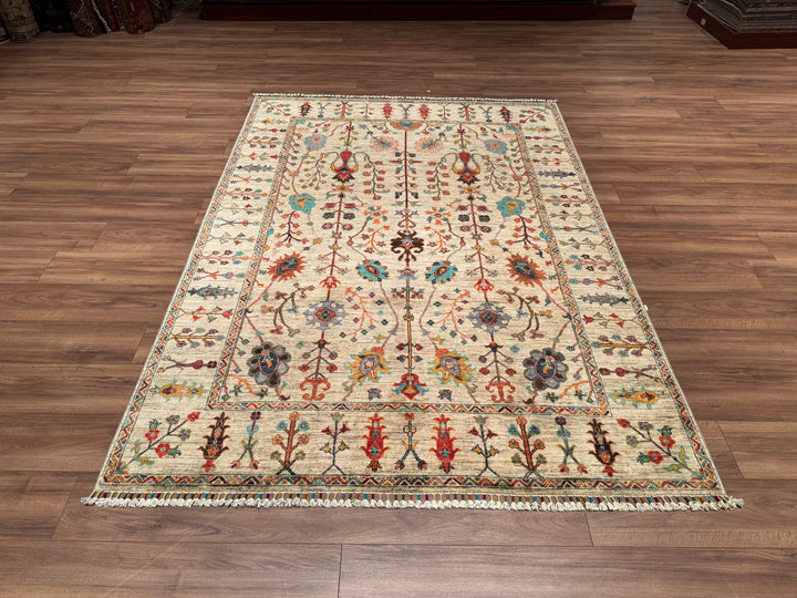 Sultani Çiçekli Orjinal El Dokuması Bej Kök Boya Yün Halı 174x244 4.25 Metrekare - 6x8 ft