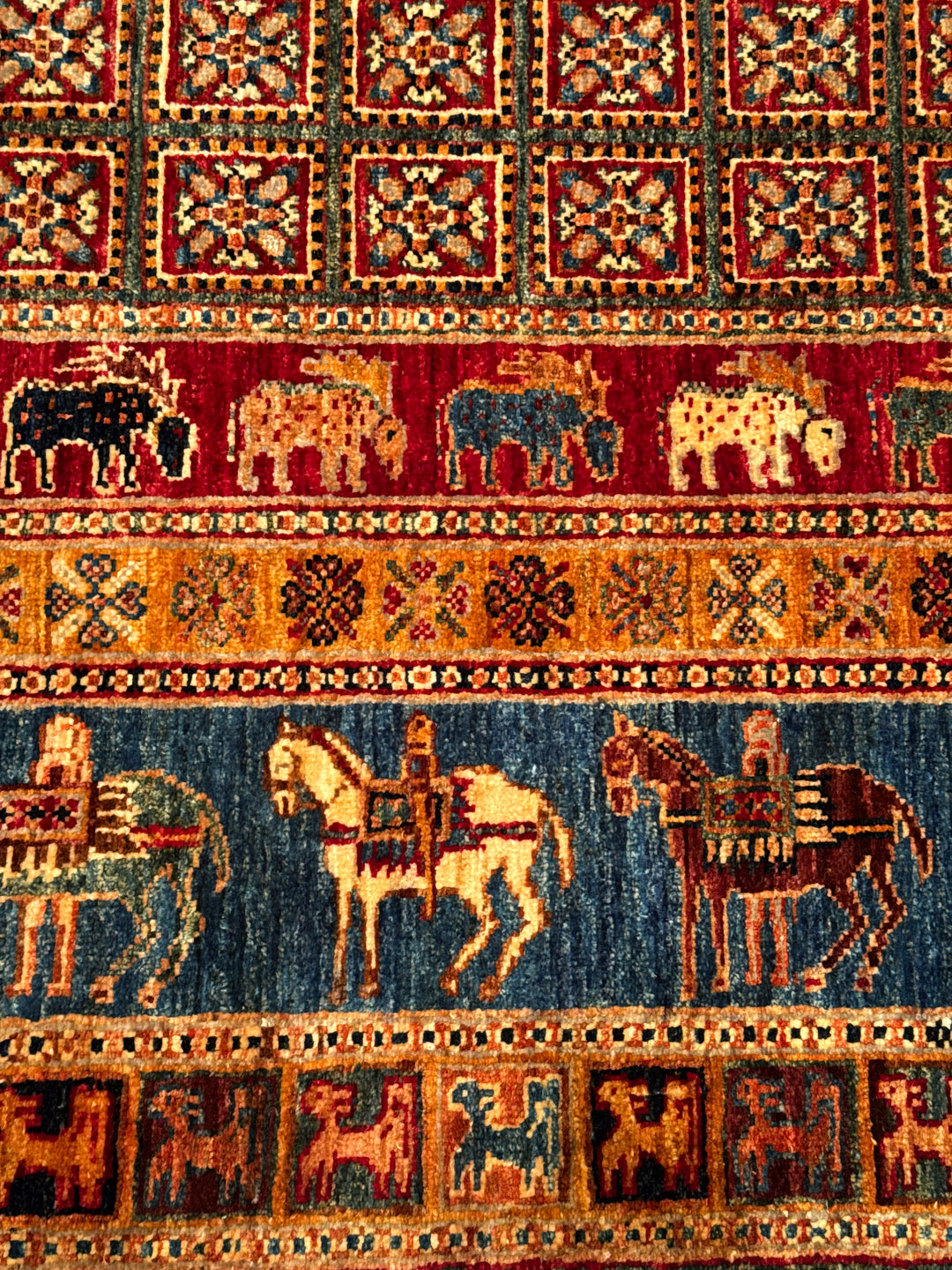 سجادة صوف أصلية من Pazırık منسوجة يدويًا ومُصبغة بجذور متعددة، 167 × 249، 4.16 متر مربع - 5 × 8 قدم