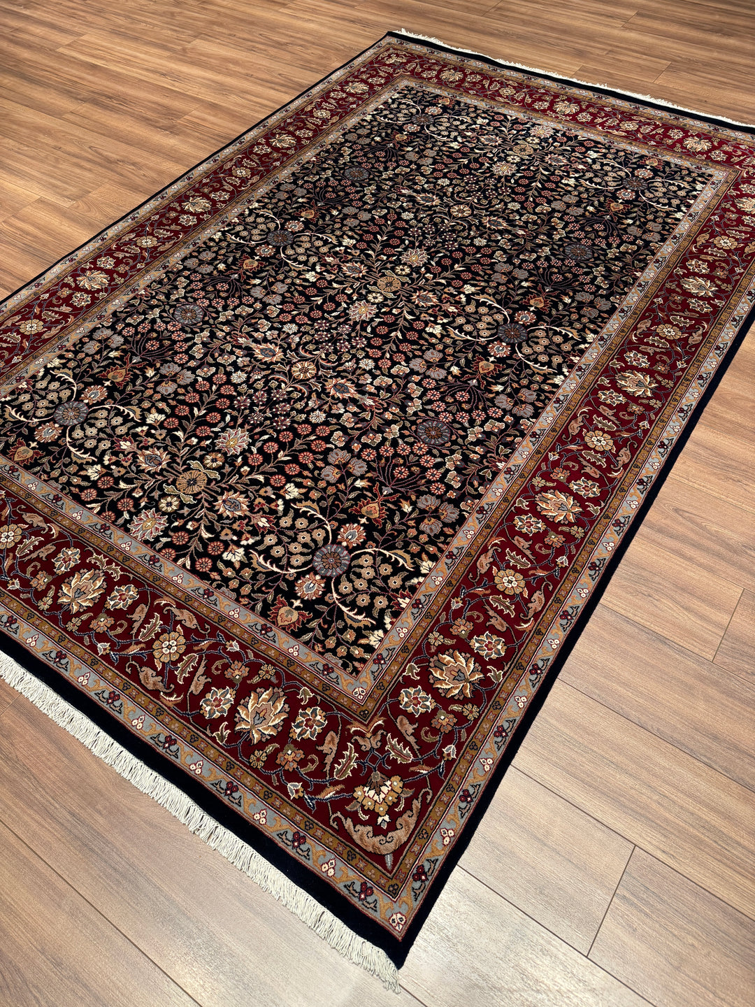 Hereke Yedi Dağın Çiçeği Orijinal El Dokuması Kırmızı Mavi Yün Halı 183x270 4.94 Metrekare - 6x9 ft
