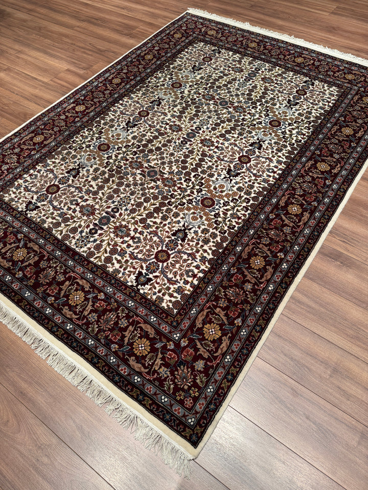 Hereke Yedi Dağın Çiçeği Orijinal El Dokuması Kırmızı Krem Yün Halı 170x238 4.05 Metrekare - 5x8 ft