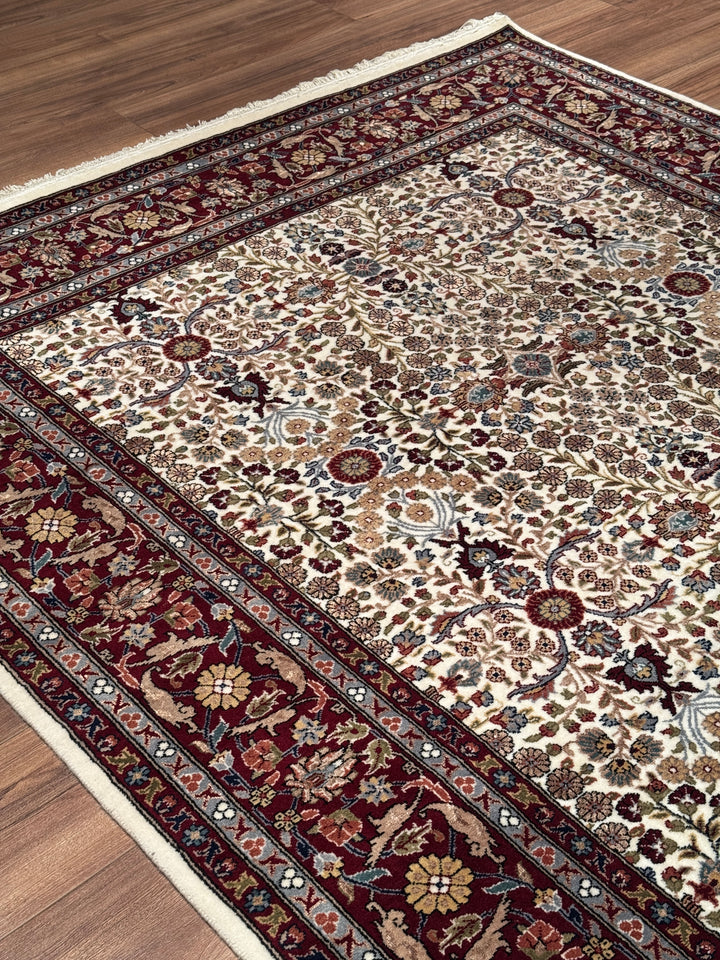 Hereke Yedi Dağın Çiçeği Orijinal El Dokuması Kırmızı Krem Yün Halı 170x238 4.05 Metrekare - 5x8 ft