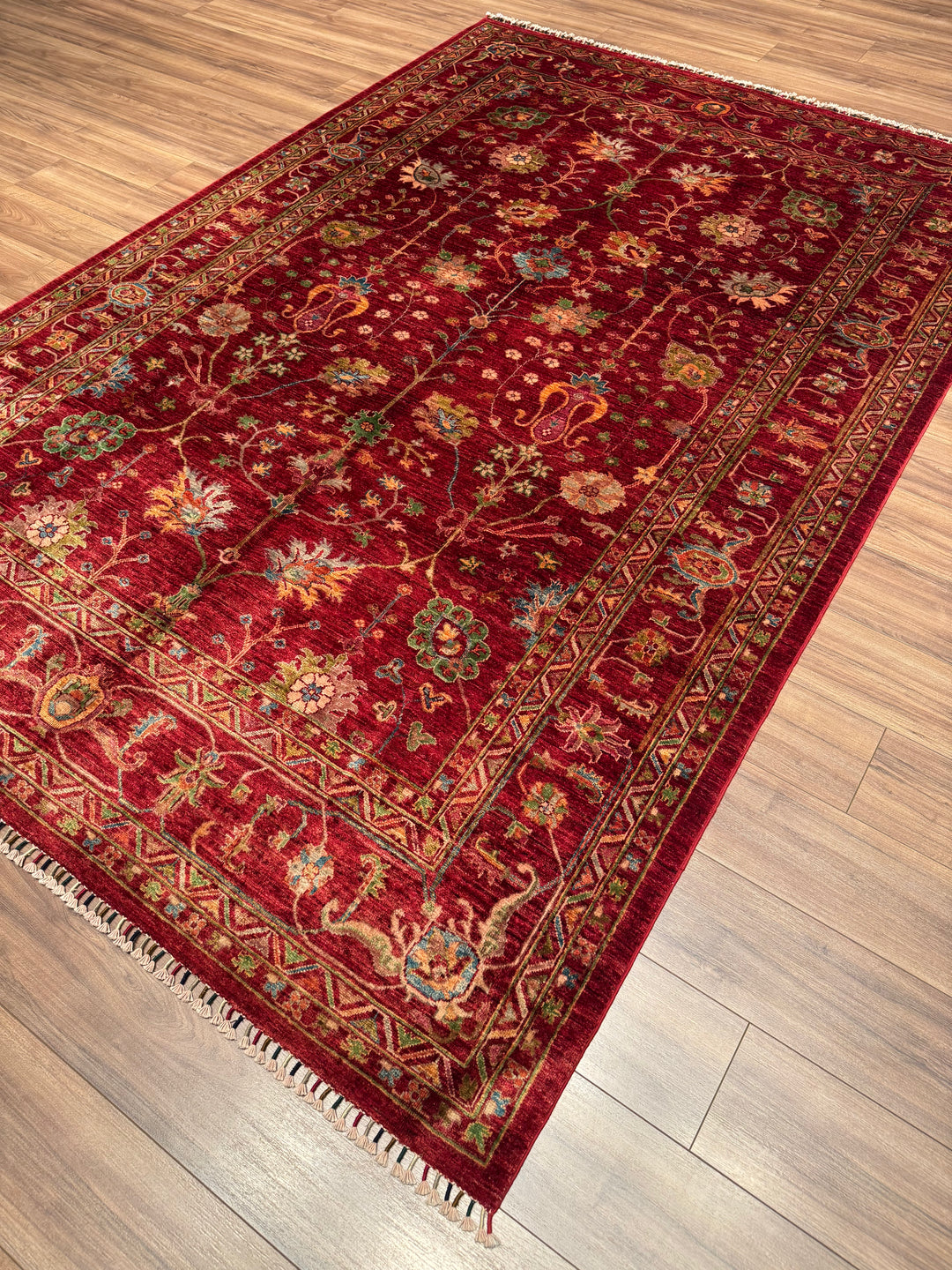 سجادة سلطاني زهرية أصلية منسوجة يدويًا من الصوف الأحمر المصبوغ بصبغة الجذور، 207 × 305 سم، 6.31 متر مربع - 7 × 10 قدم