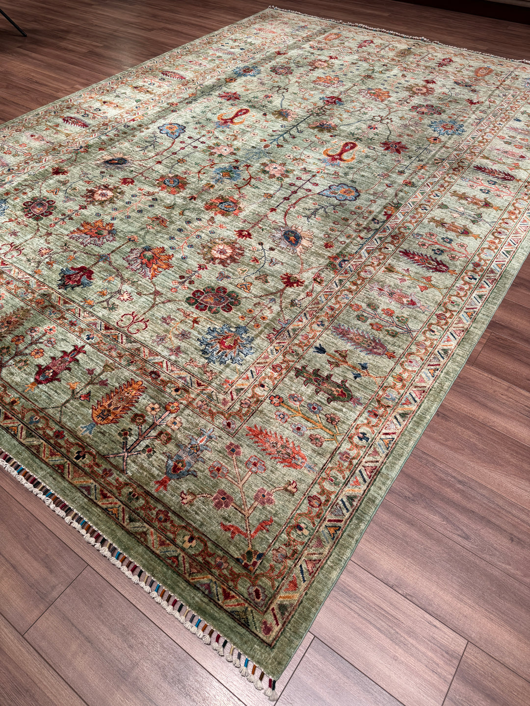 Sultani Çiçekli Orijinal El Dokuması Yeşil Kök Boya Yün Halı 270x377 10.18 Metrekare - 9x12 ft