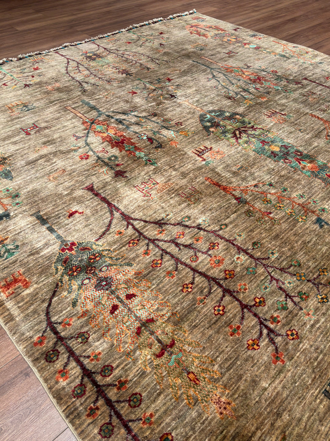 Hayat Ağacı Orijinal El Dokuması Bej Kök Boya Yün Halı 212x292 6.19 Metrekare - 7x10 ft
