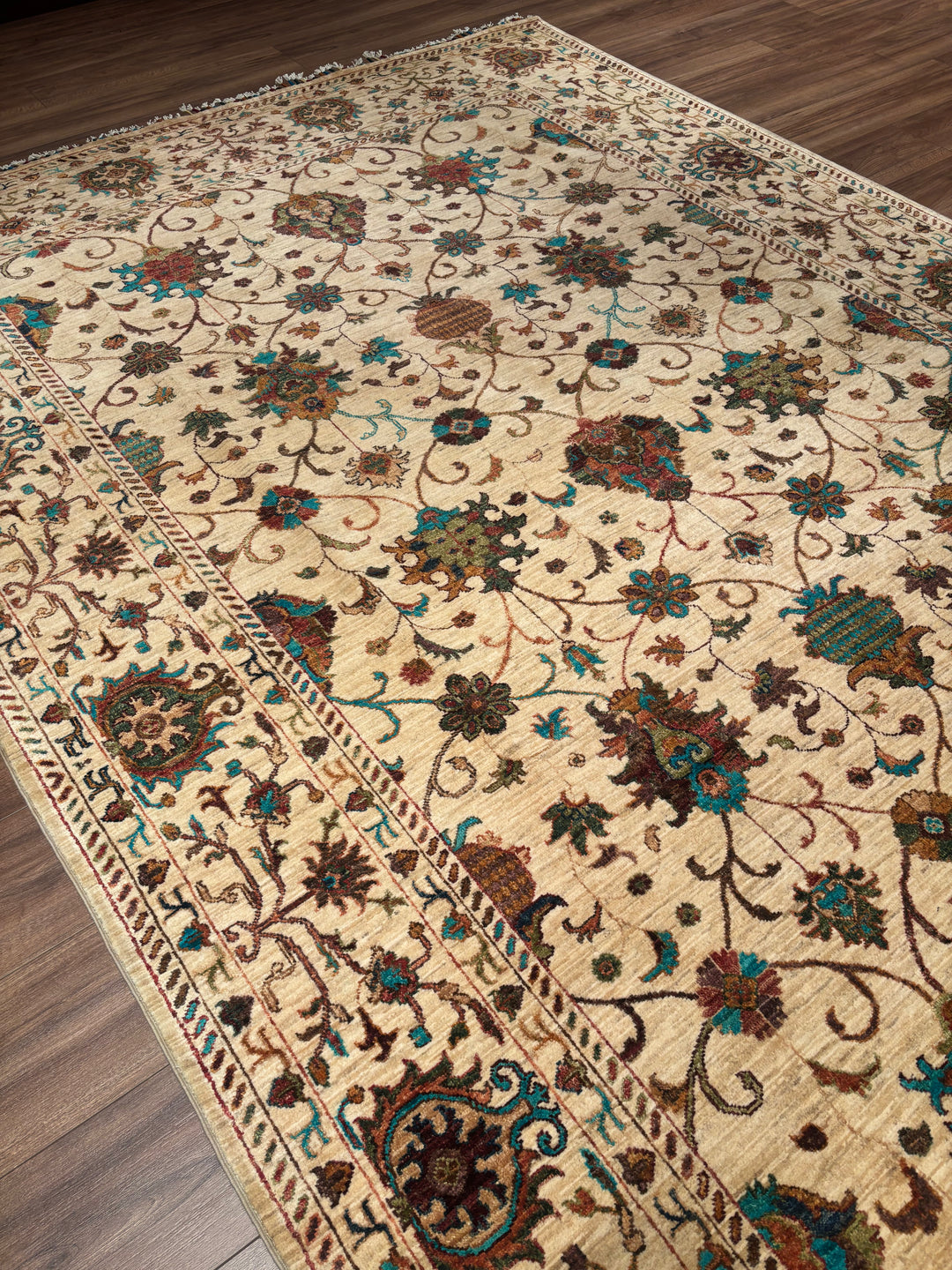 Sultani Binbirgece Orijinal El Dokuması Bej Kök Boya Yün Halı 210x311 6.53 Metrekare - 7x10 ft