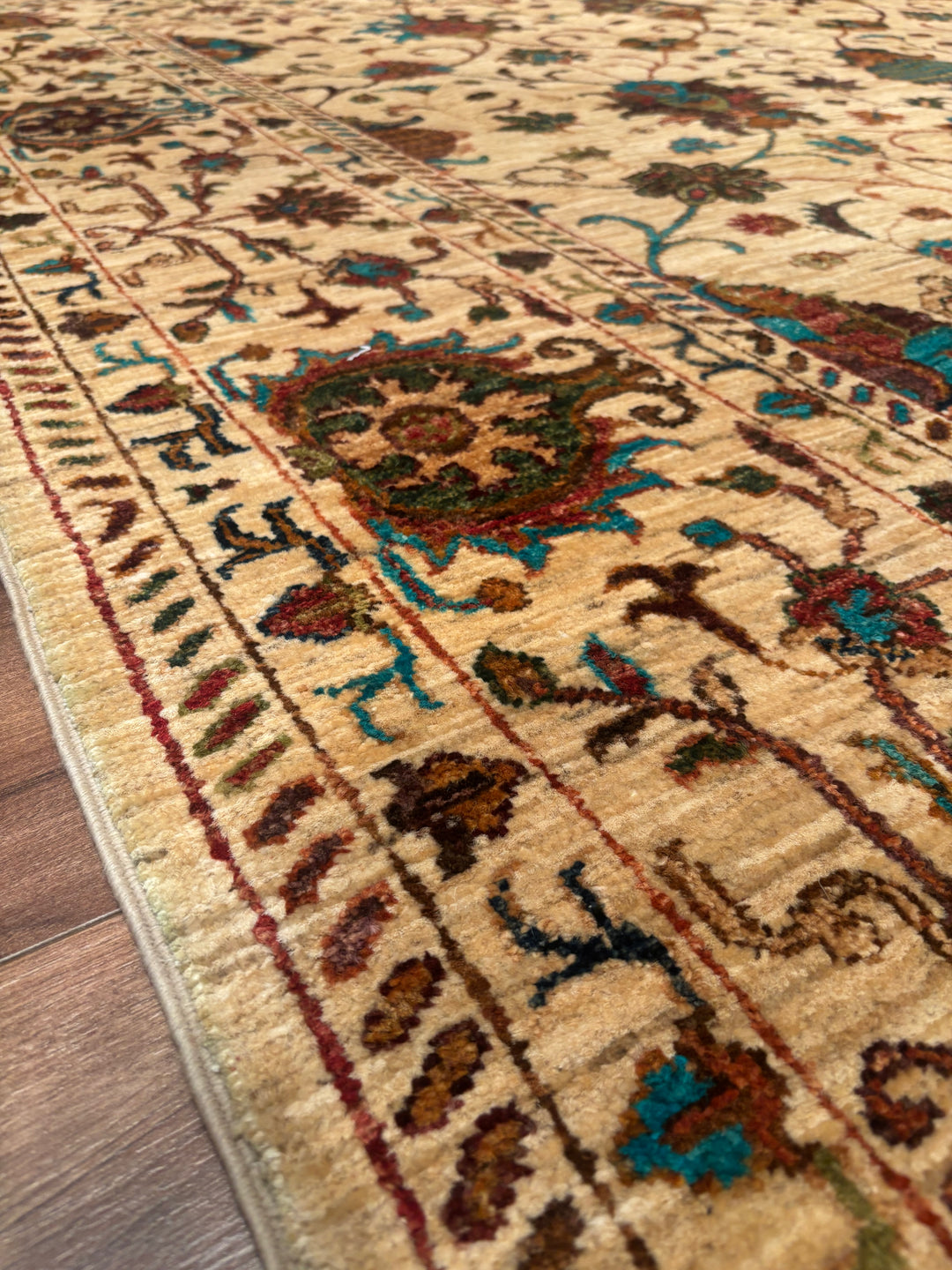 Sultani Binbirgece Orijinal El Dokuması Bej Kök Boya Yün Halı 210x311 6.53 Metrekare - 7x10 ft