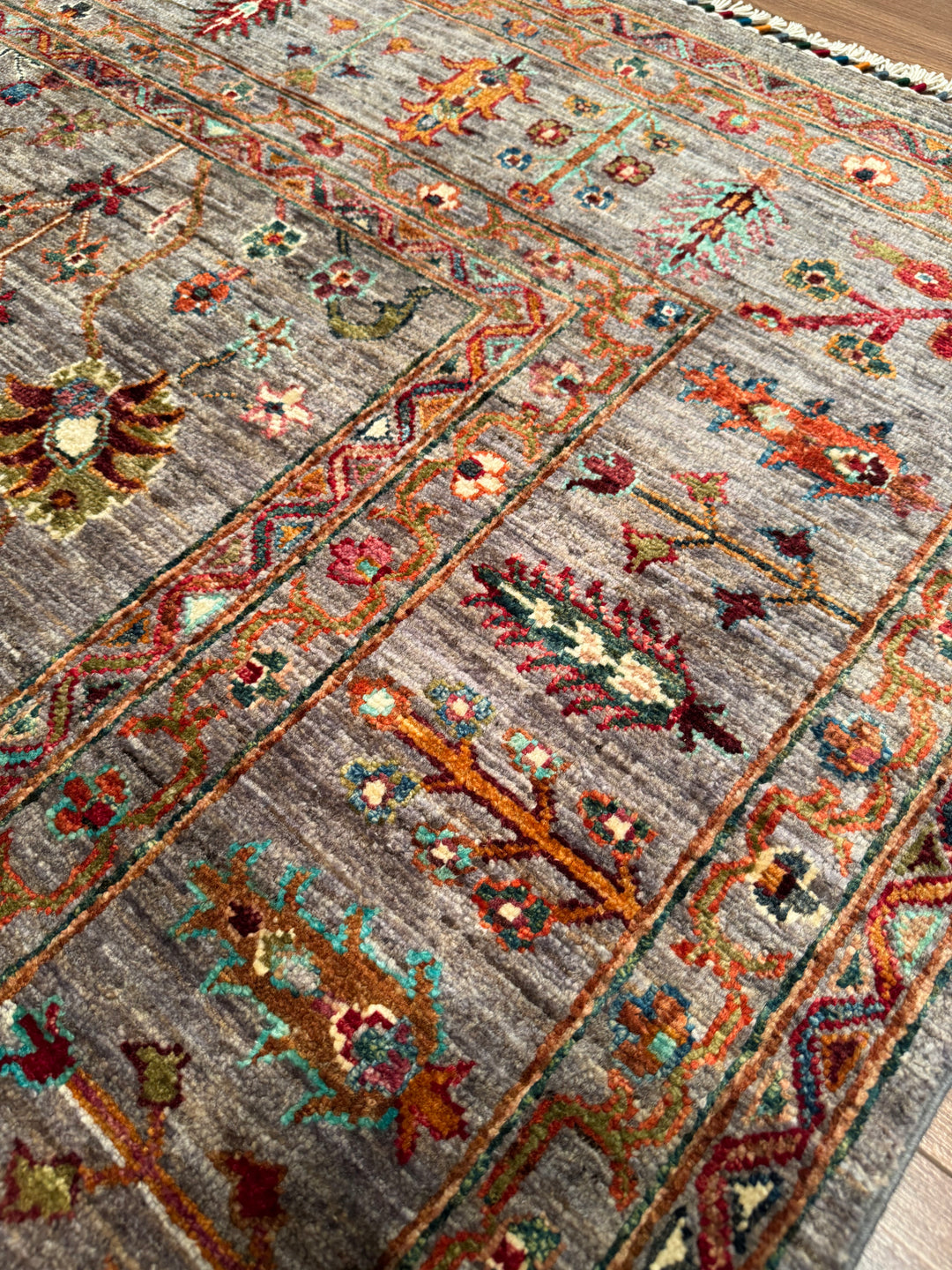 سجادة سلطاني بينبيرجيسي الأصلية المصنوعة يدويًا من الصوف الرمادي المصبوغ بصبغة الجذور 204 × 293، 5.98 متر مربع - 7 × 10 قدم