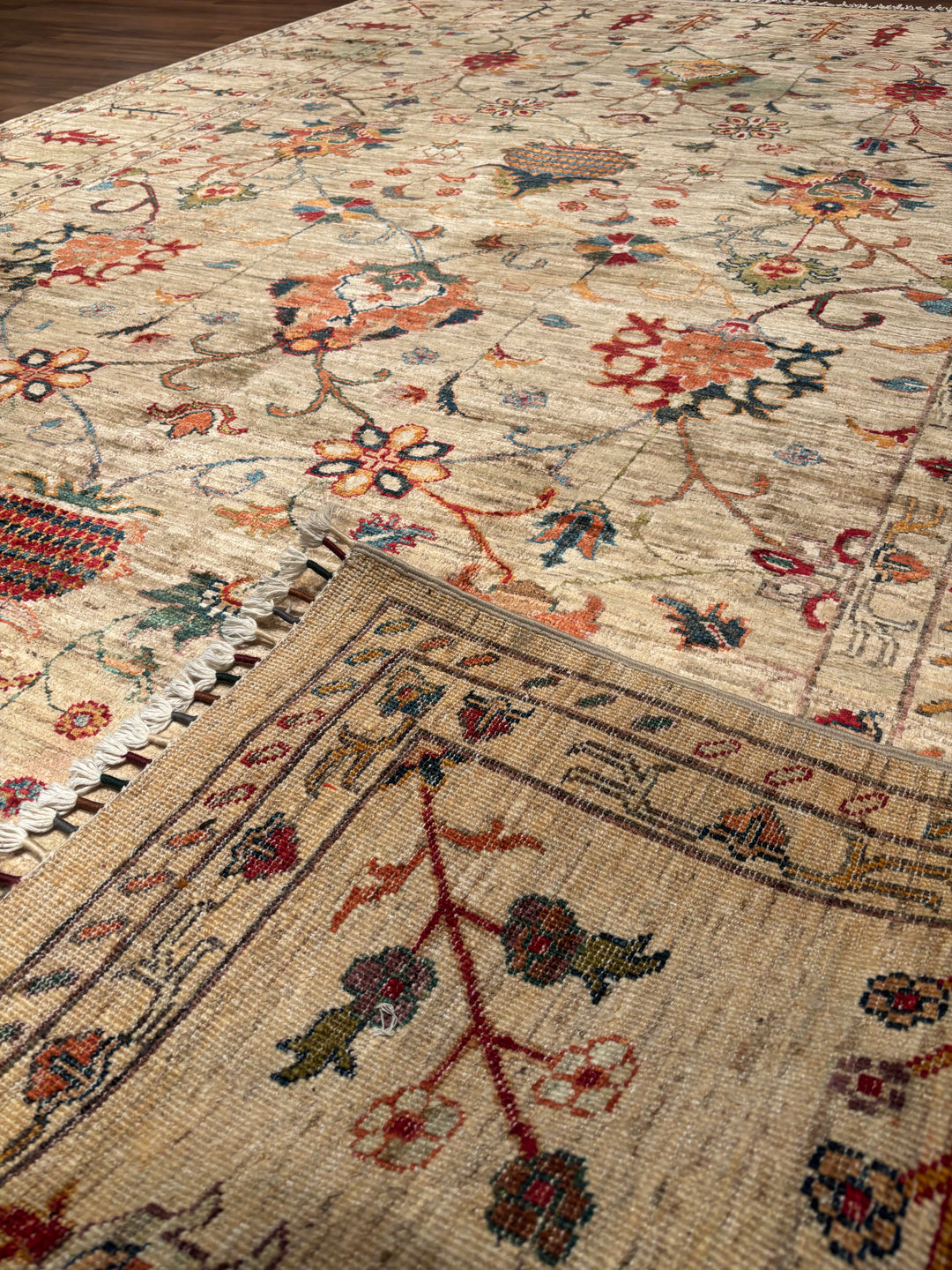 Sultani Binbirgece Orijinal El Dokuması Bej Kök Boya Yün Halı 199x287 5.71 Metrekare - 7x10 ft