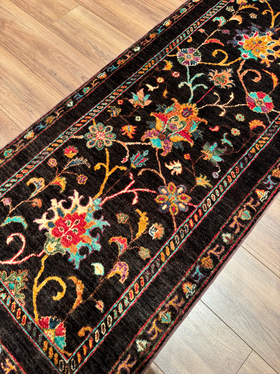 Sultani Binbirgece Yolluk Orijinal El Dokuması Kahverengi Kök Boya Yün Halı 0.77x250 1.93 Metrekare - 2x8 ft