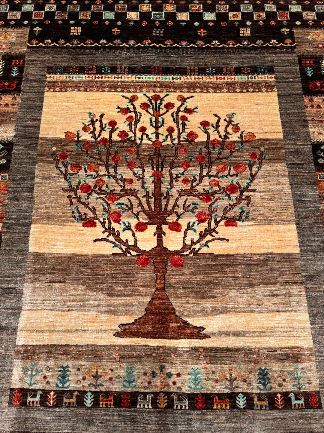 Khorjin Hayat Ağacı Orijinal El Dokuması Kahverengi Kök Boya Yün Halı 170x228 3.88 Metrekare - 5x7 ft