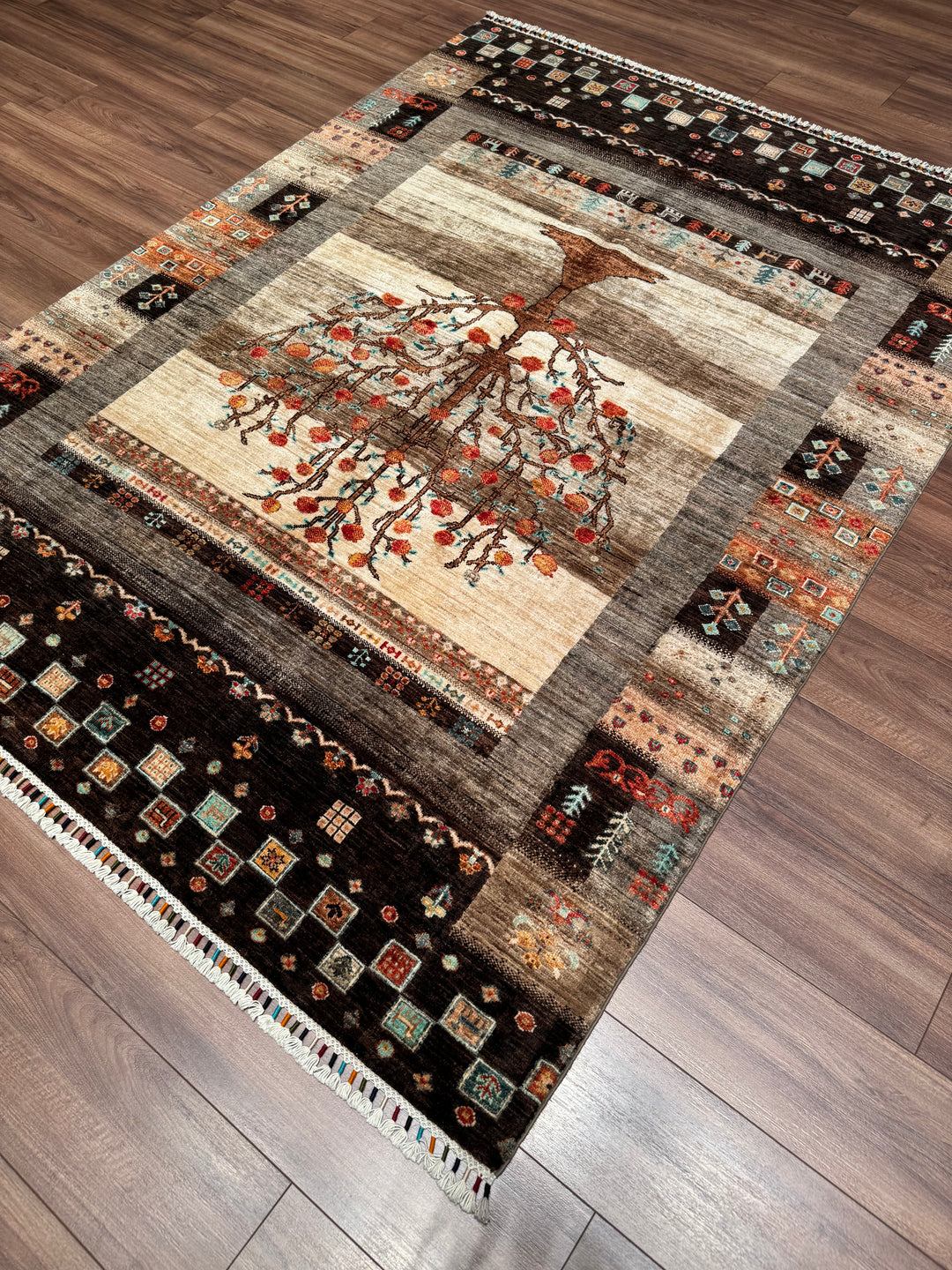 Khorjin Hayat Ağacı Orijinal El Dokuması Kahverengi Kök Boya Yün Halı 170x228 3.88 Metrekare - 5x7 ft