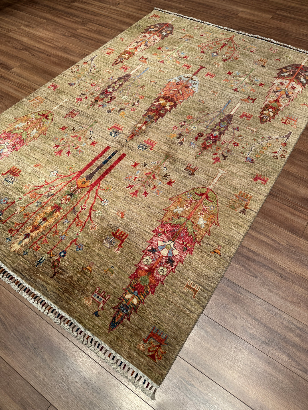 Khorjin Hayat Ağacı Orijinal El Dokuması Yeşil Bej Kök Boya Yün Halı 173x255 4.41 Metrekare - 5x8 ft