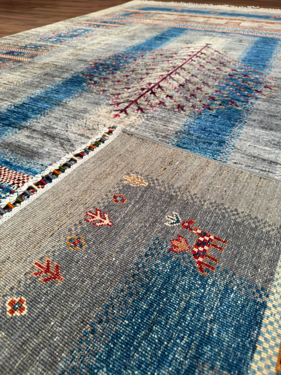 سجادة صوفية أصلية من مجموعة شجرة الحياة من خورجين، منسوجة يدويًا، بلون رمادي مصبوغ بجذور، مقاس 196×297، 5.82 متر مربع - 7×10 قدم 