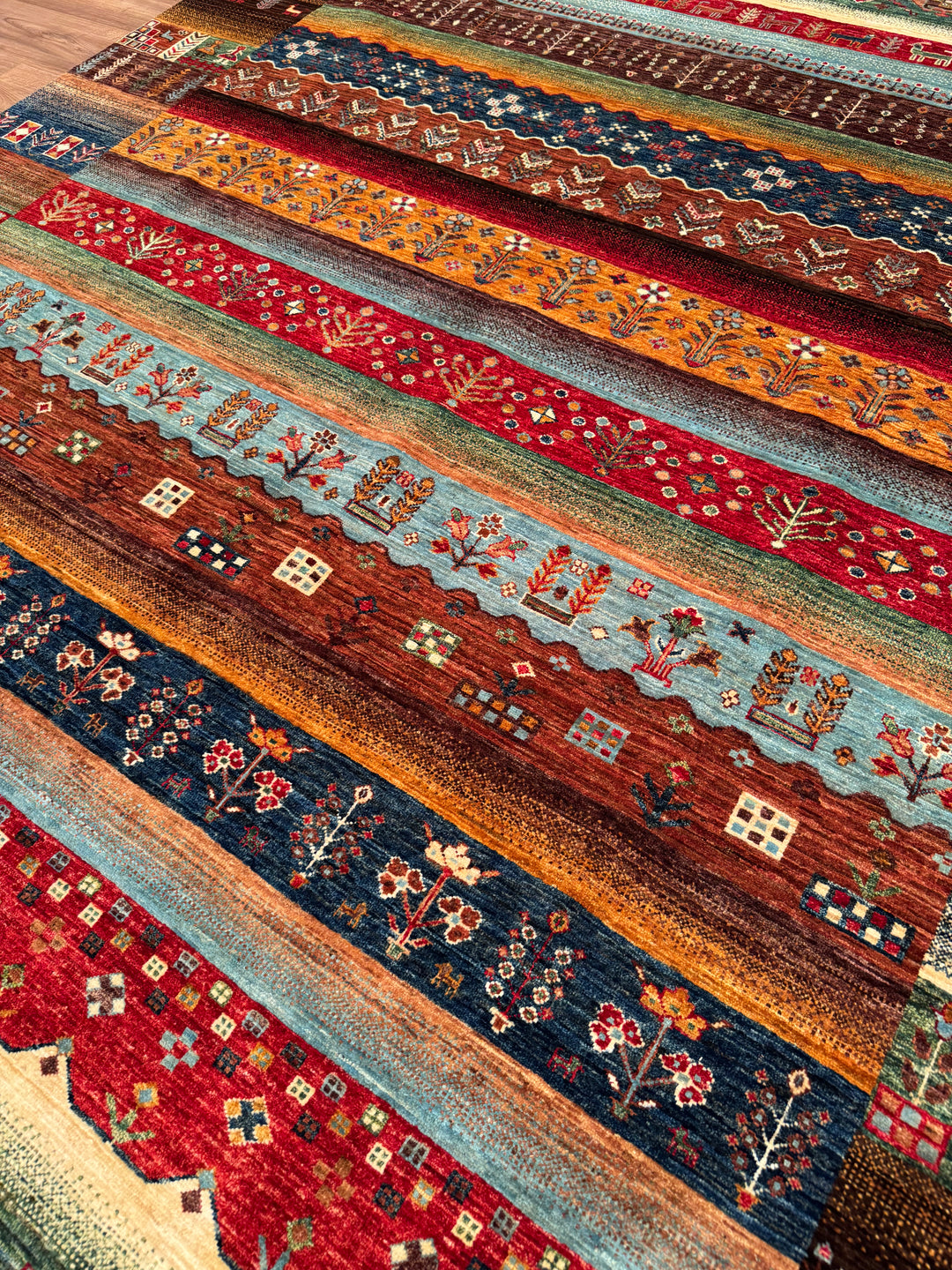 Khorjin Gabbe Desenli Orijinal El Dokuması Yeşil Kök Boya Yün Halı 248x305 7.56 Metrekare - 8x10 ft