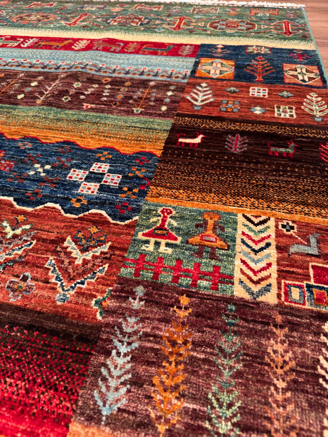 Khorjin Gabbe Desenli Orijinal El Dokuması Yeşil Kök Boya Yün Halı 248x305 7.56 Metrekare - 8x10 ft