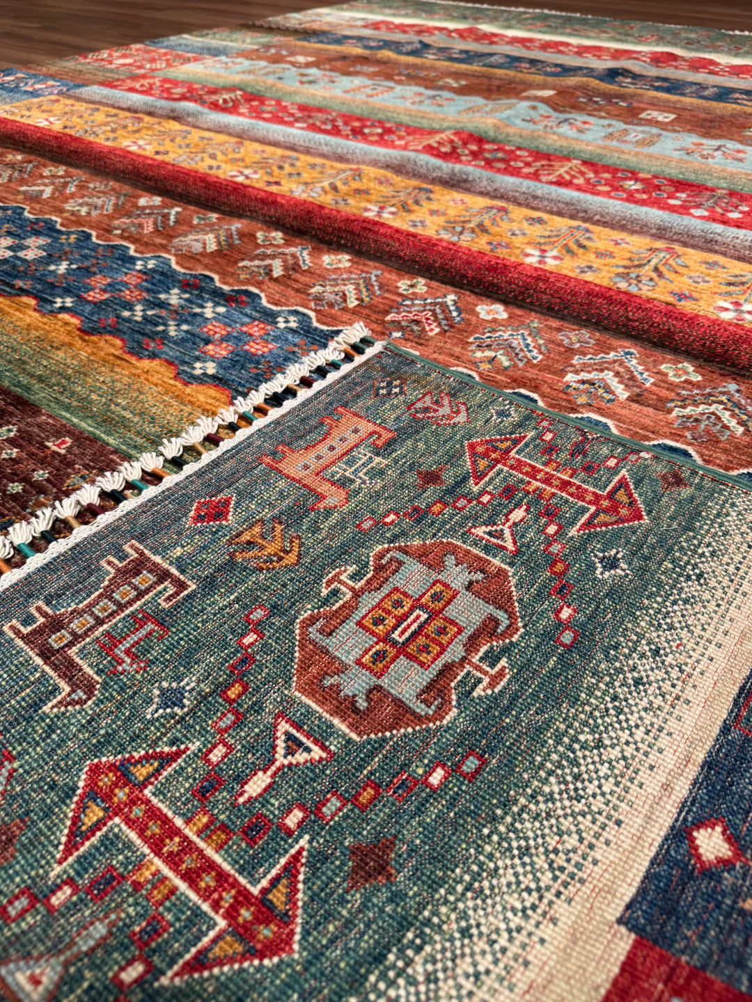 Khorjin Gabbe Desenli Orijinal El Dokuması Yeşil Kök Boya Yün Halı 248x305 7.56 Metrekare - 8x10 ft