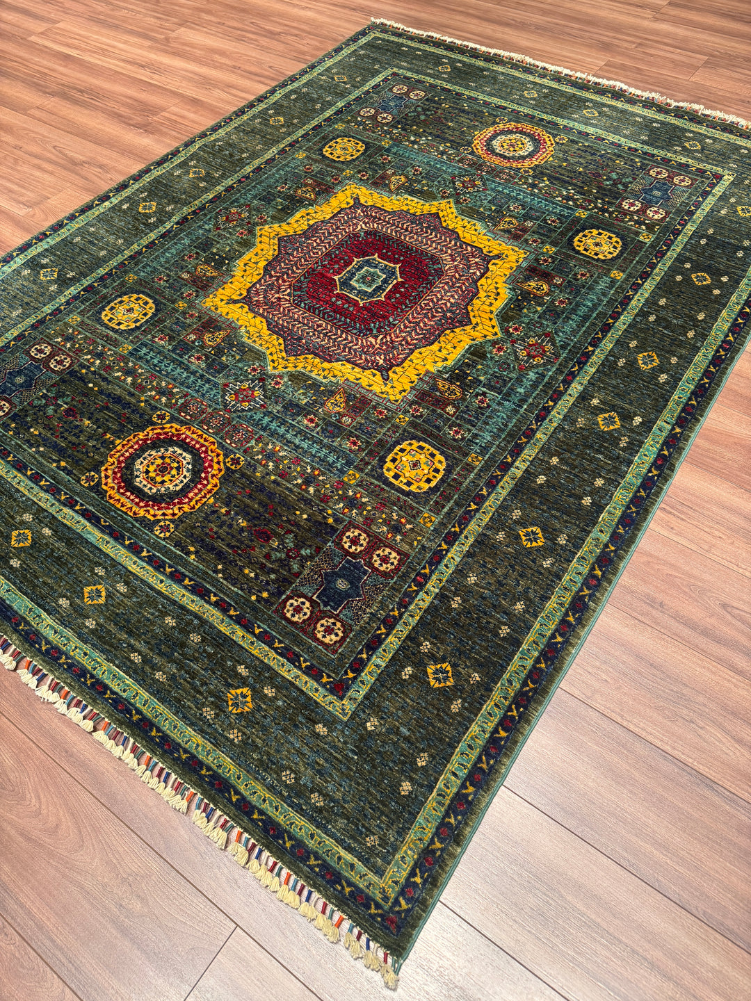 Memlük Orijinal El Dokuması Yeşil Kök Boya Yün Halı 179x240 4.30 Metrekare - 5x8 ft