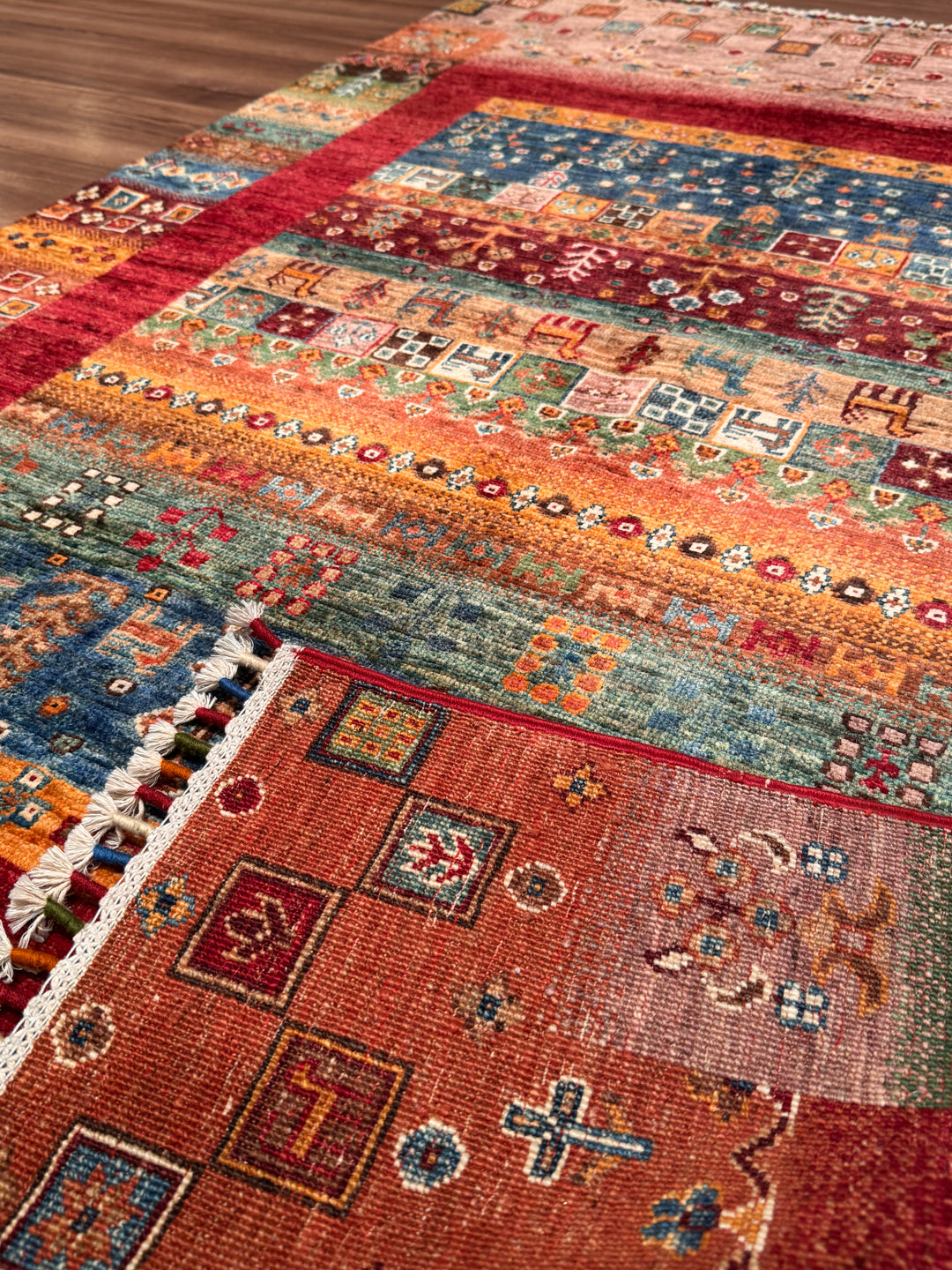 Khorjin Gabbe Desenli Orijinal El Dokuması Kırmızı Kök Boya Yün Halı 121x187 2.26 Metrekare - 4x6 ft