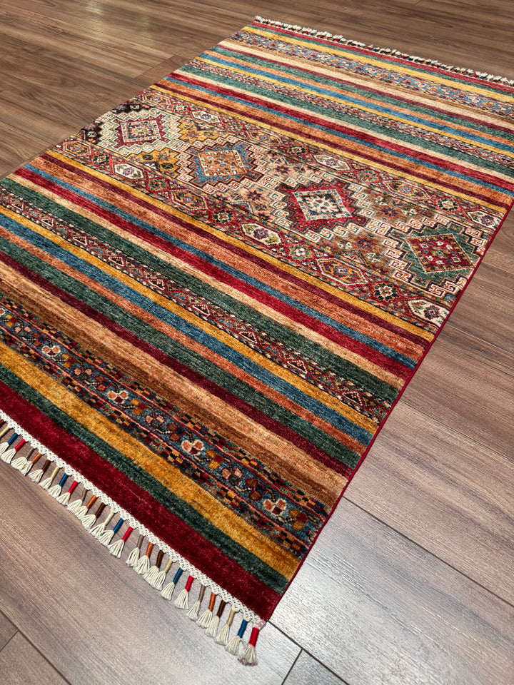 Khorjin Orijinal El Dokuması Multi Kök Boya Yün Halı 106x150 1.59 Metrekare - 3x5 ft