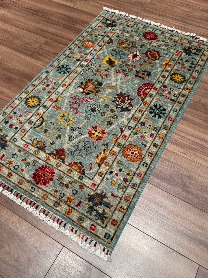 سجادة سلطاني بينبيرجيسي الأصلية المصنوعة يدويًا من الصوف الرمادي المصبوغ بصبغة الجذور 0.82 × 133 سم (1.09 متر مربع) - 3 × 4 قدم 