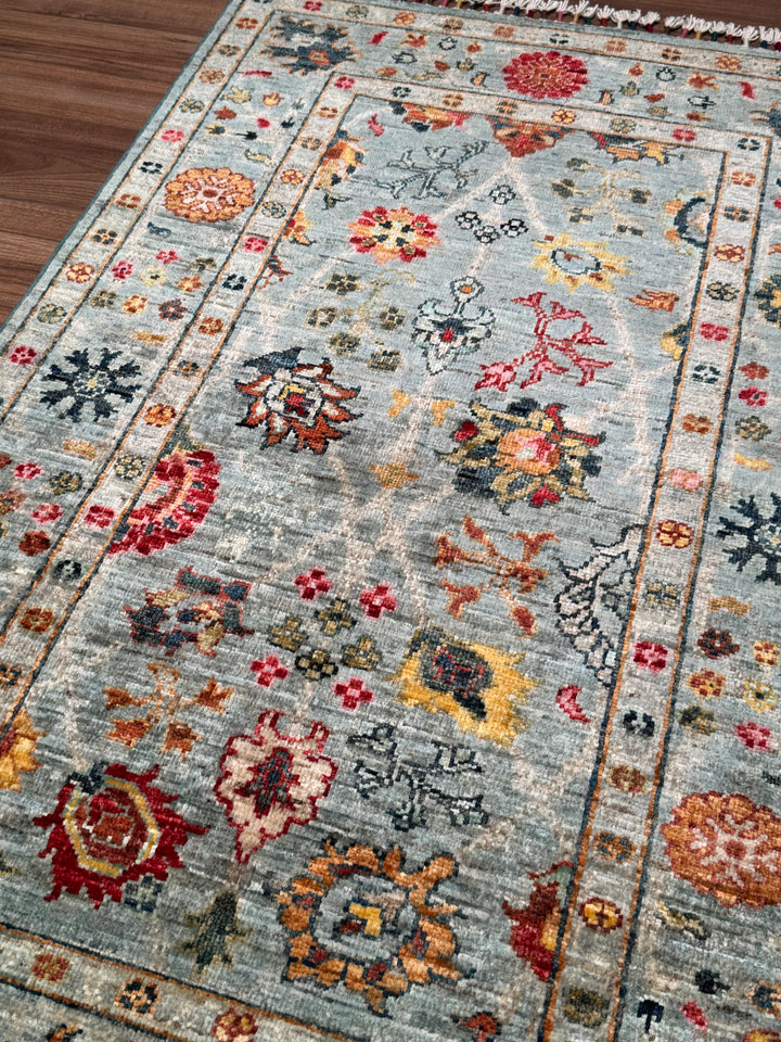 سجادة سلطاني بينبيرجيسي الأصلية المصنوعة يدويًا من الصوف الرمادي المصبوغ بصبغة الجذور 0.82 × 133 سم (1.09 متر مربع) - 3 × 4 قدم 