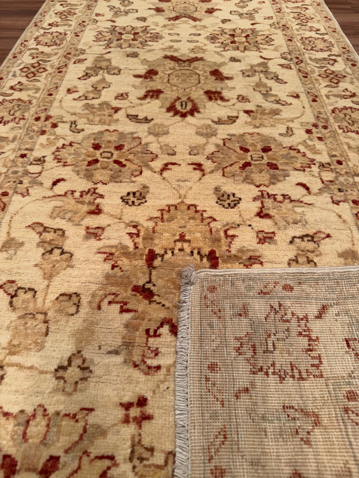 Uşak Original Hand Woven Runner Cream Vegetable Dyed Wool Carpet 0.79x296 2.34 Square Meters - 2x10 ft