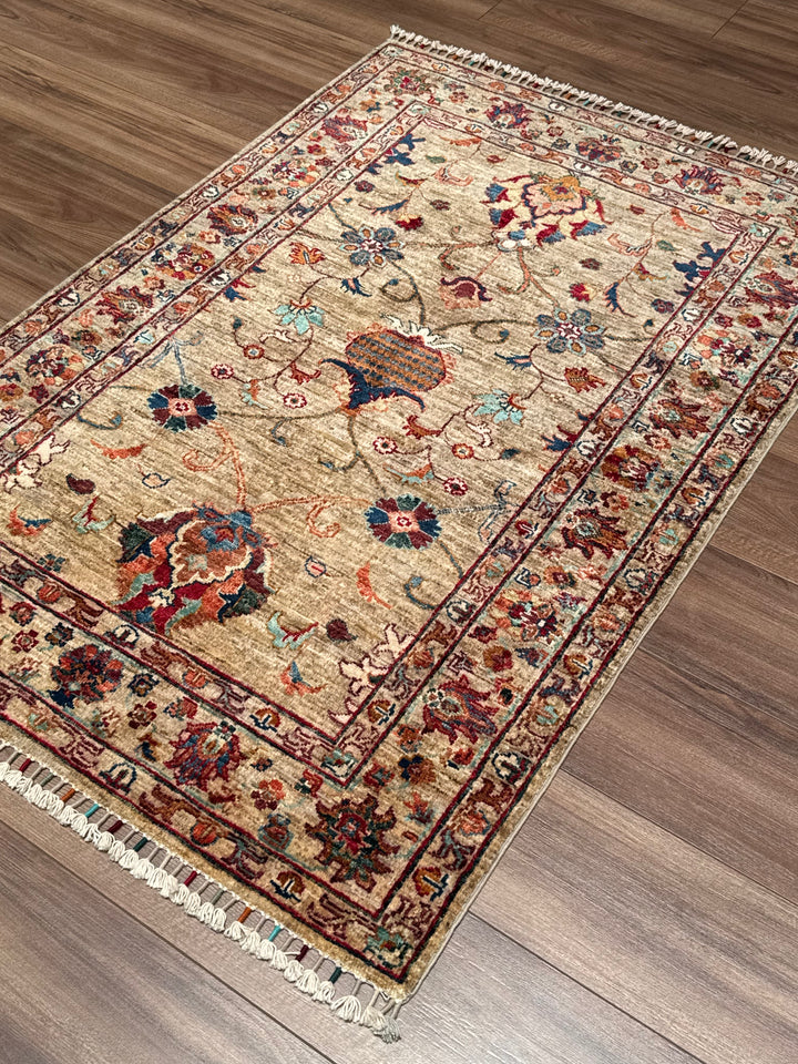 Sultani Binbirgece Orijinal El Dokuması Bej Kök Boya Yün Halı 104x150 1.56 Metrekare - 3x4 ft