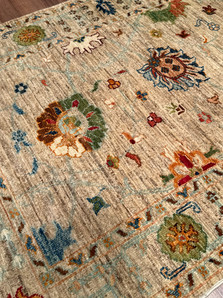 Sultani Binbirgece Orijinal El Dokuması Bej Kök Boya Yün Halı 0.81x120 0.97 Metrekare - 3x4 ft