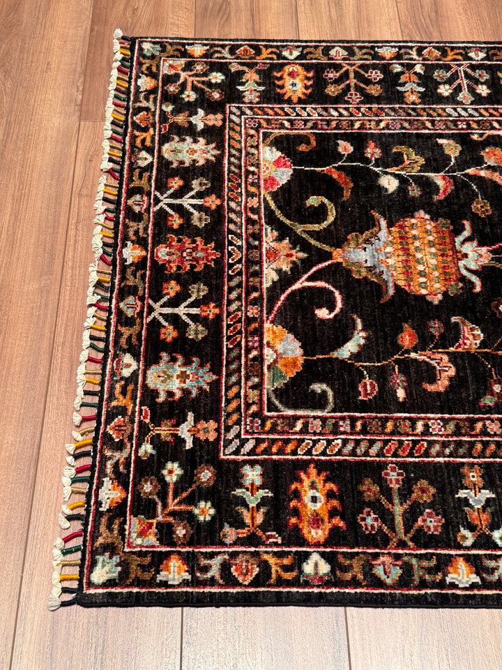 Sultani Binbirgece Orijinal El Dokuması Siyah Kök Boya Yün Halı 101x155 1.57 Metrekare - 3x5 ft