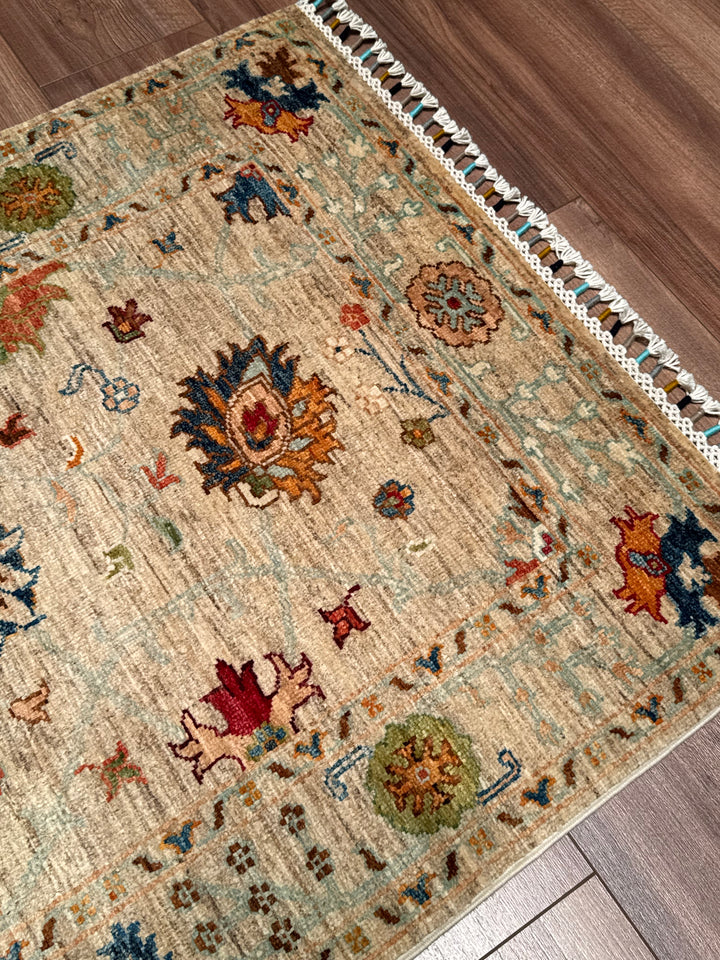 Sultani Binbirgece Orijinal El Dokuması Bej Kök Boya Yün Halı 0.81x120 0.97 Metrekare - 3x4 ft