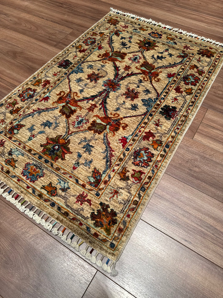 Sultani Binbirgece Orijinal El Dokuması Bej Kök Boya Yün Halı 0.92x120 1.10 Metrekare - 3x4 ft