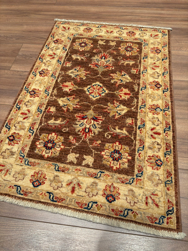 Uşak Orijinal El Dokuması Kahverengi Kök Boya Yün Halı 0.60x0.92 0.55 Metrekare - 2x3 ft