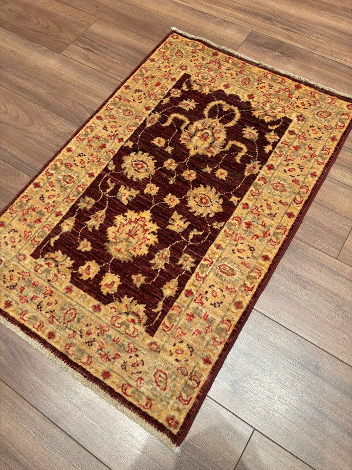 Uşak Orijinal El Dokuması Bordo Kök Boya Yün Halı 0.61x0.93 0.67 Metrekare - 2x3 ft