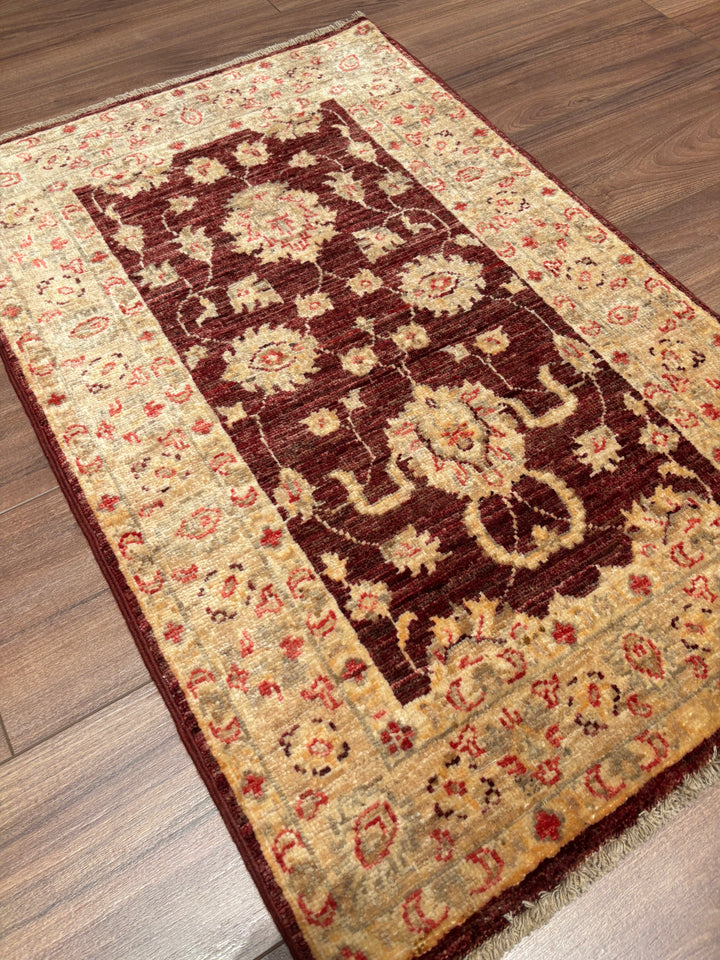 Uşak Orijinal El Dokuması Bordo Kök Boya Yün Halı 0.61x0.93 0.67 Metrekare - 2x3 ft