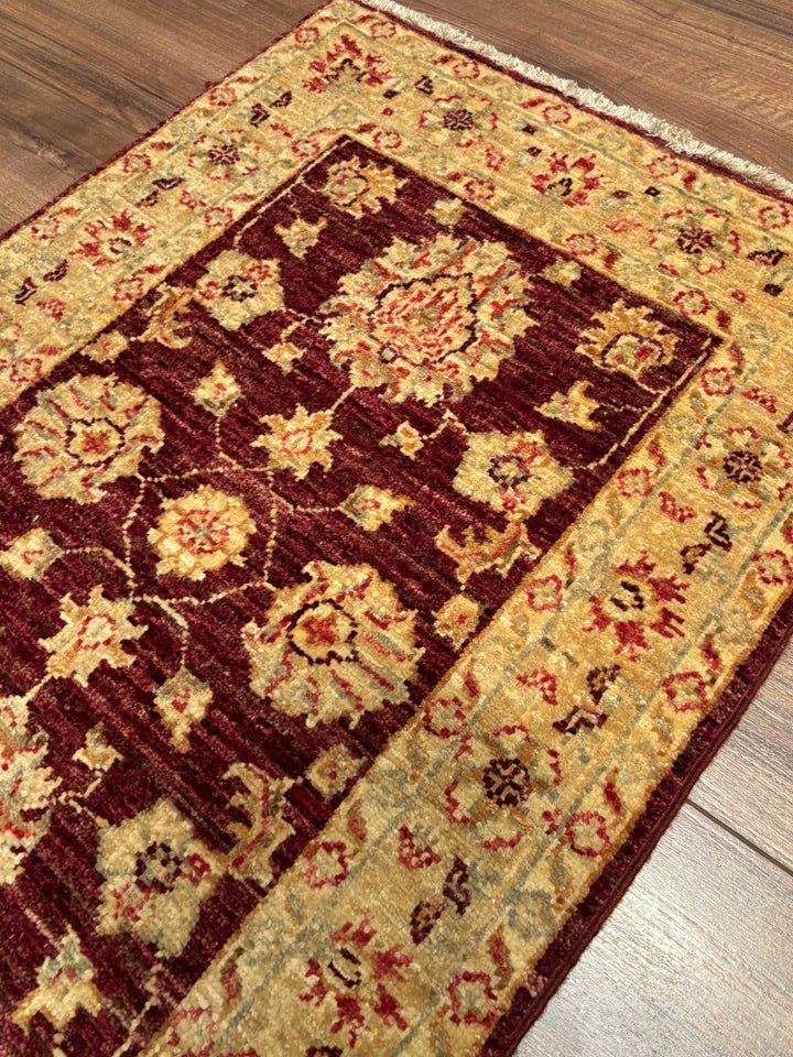 Uşak Orijinal El Dokuması Bordo Kök Boya Yün Halı 0.58x0.91 0.53 Metrekare - 2x3 ft