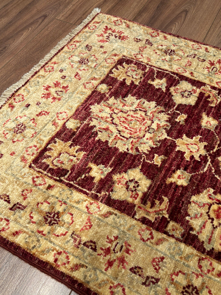 Uşak Orijinal El Dokuması Bordo Kök Boya Yün Halı 0.58x0.91 0.53 Metrekare - 2x3 ft