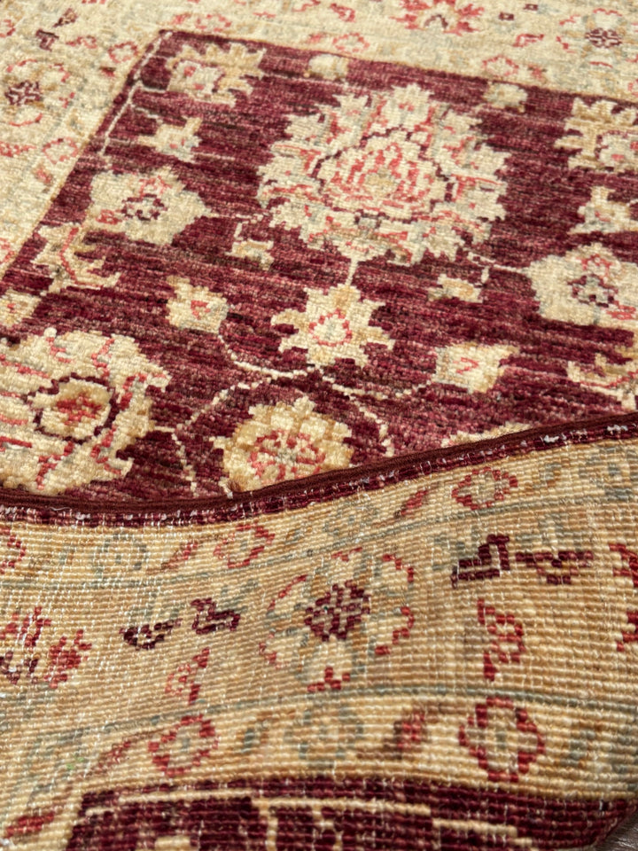 Uşak Orijinal El Dokuması Bordo Kök Boya Yün Halı 0.58x0.91 0.53 Metrekare - 2x3 ft