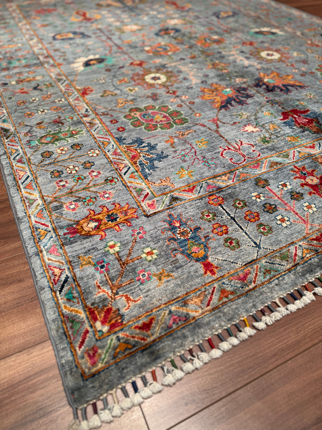 Sultani Çiçekli Orijinal El Dokuması Gri Kök Boya Yün Halı 179x238 4.26 Metrekare - 5x8 ft