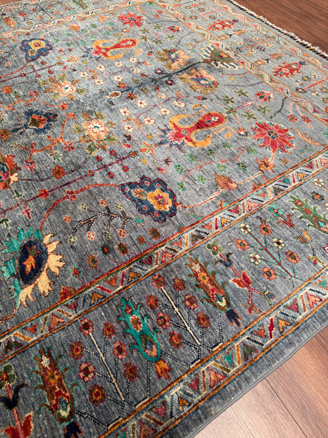 Sultani Çiçekli Orijinal El Dokuması Gri Kök Boya Yün Halı 179x238 4.26 Metrekare - 5x8 ft