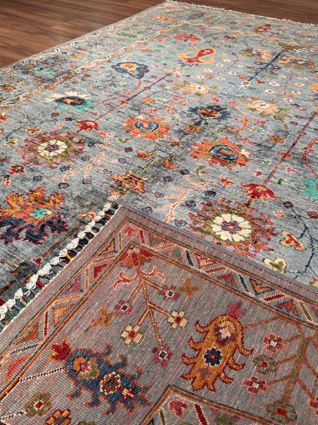 Sultani Çiçekli Orijinal El Dokuması Gri Kök Boya Yün Halı 179x238 4.26 Metrekare - 5x8 ft
