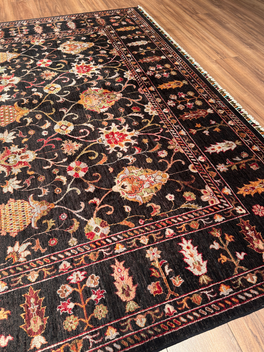 Sultani Binbirgece Orijinal El Dokuması Siyah Kök Boya Yün Halı 244x309 7.54 Metrekare - 8x10 ft