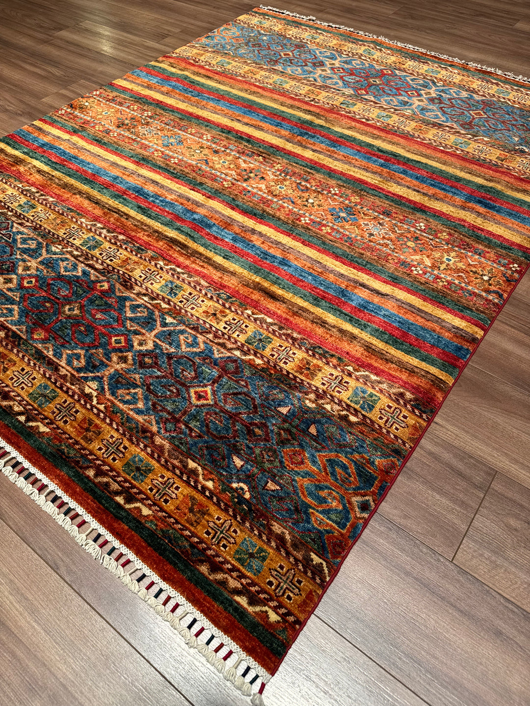 Khorjin Orijinal El Dokuması Multi Kök Boya Yün Halı 152x195 2.96 Metrekare - 4x6 ft