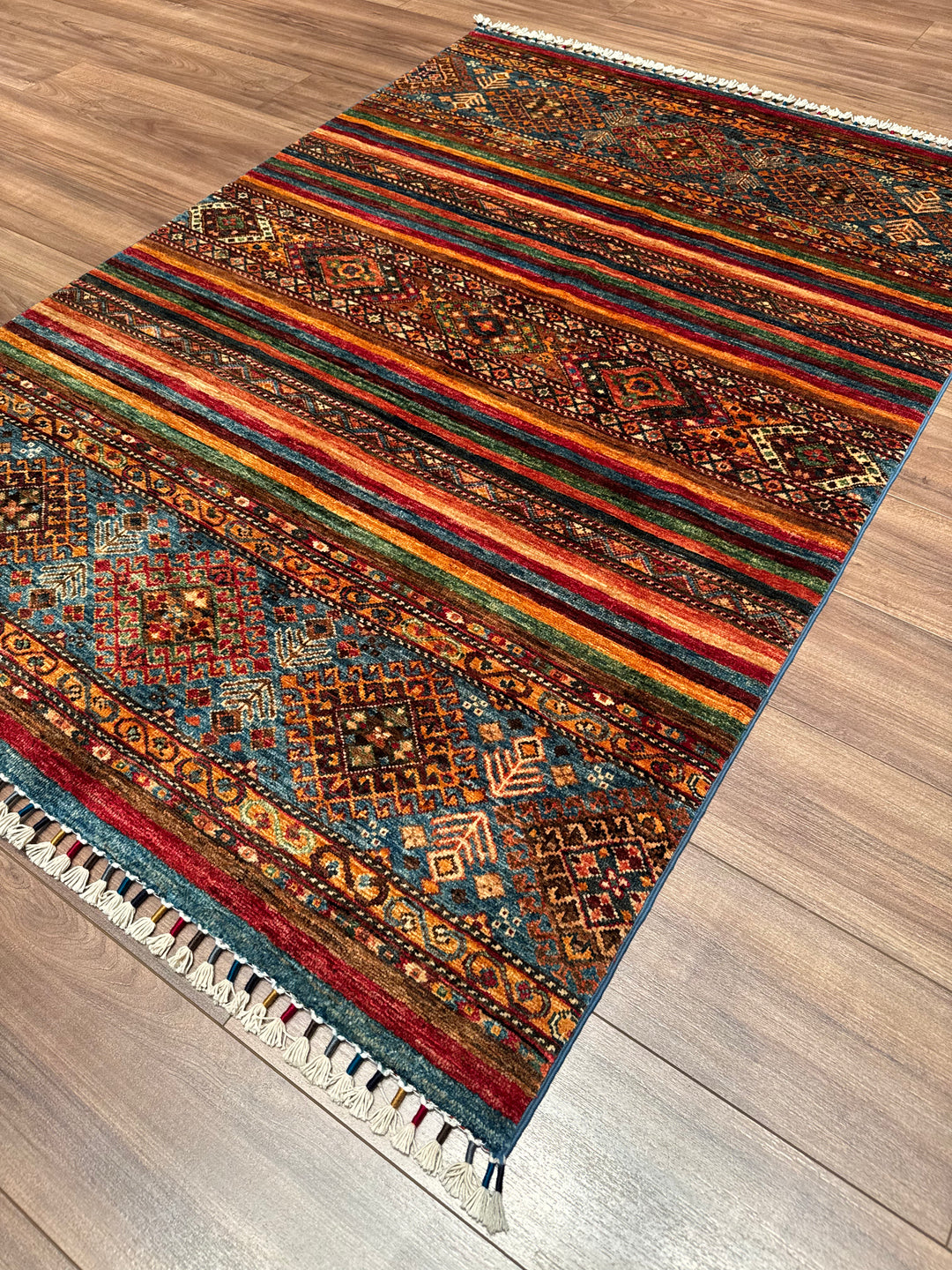Khorjin Orijinal El Dokuması Multi Kök Boya Yün Halı 127x184 2.34 Metrekare - 4x6 ft