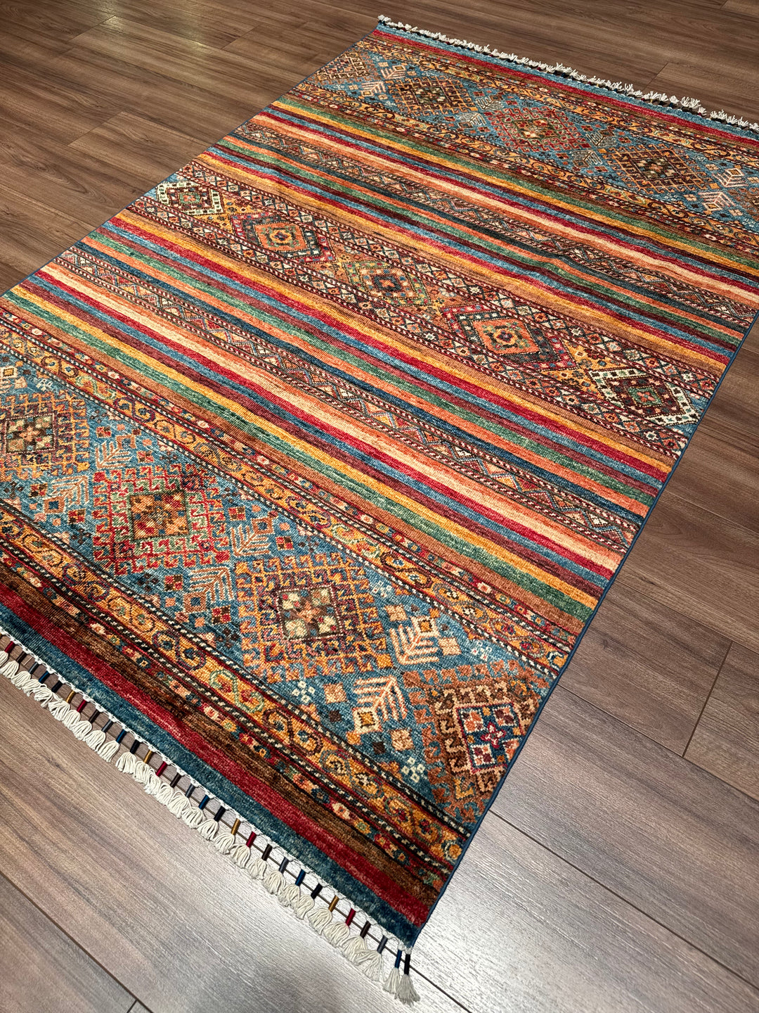 Khorjin Orijinal El Dokuması Multi Kök Boya Yün Halı 127x184 2.34 Metrekare - 4x6 ft