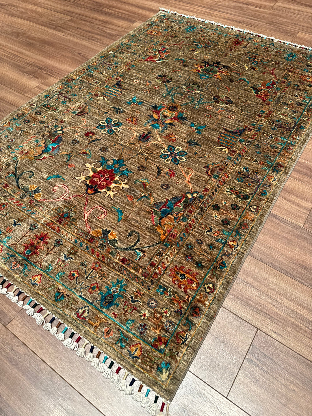 Sultani Binbirgece Orijinal El Dokuması Bej Kök Boya Yün Halı 119x181 2.15 Metrekare - 4x6 ft