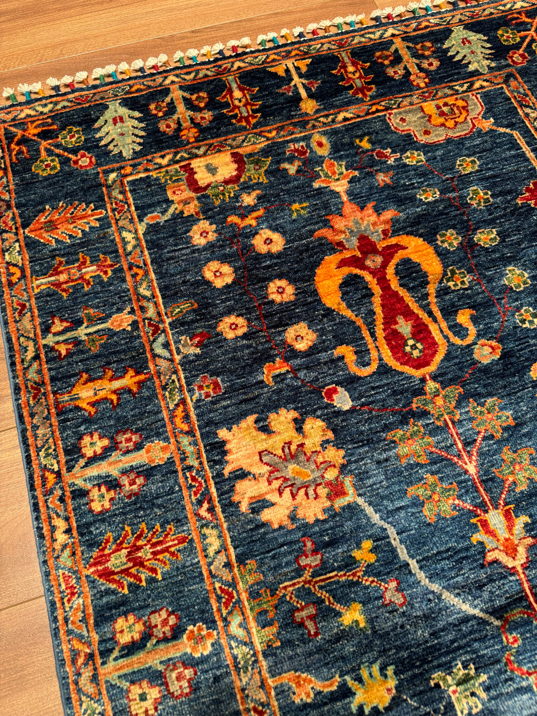 Sultani Çiçekli Orijinal El Dokuması Lacivert Kök Boya Yün Halı 0.98x150 1.47 Metrekare - 3x5 ft