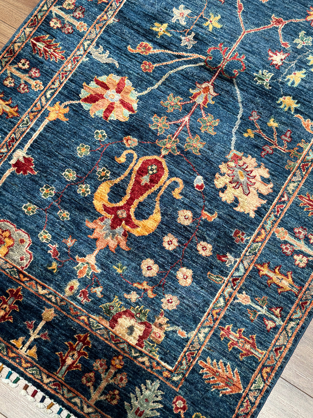 Sultani Çiçekli Orijinal El Dokuması Lacivert Kök Boya Yün Halı 0.98x150 1.47 Metrekare - 3x5 ft