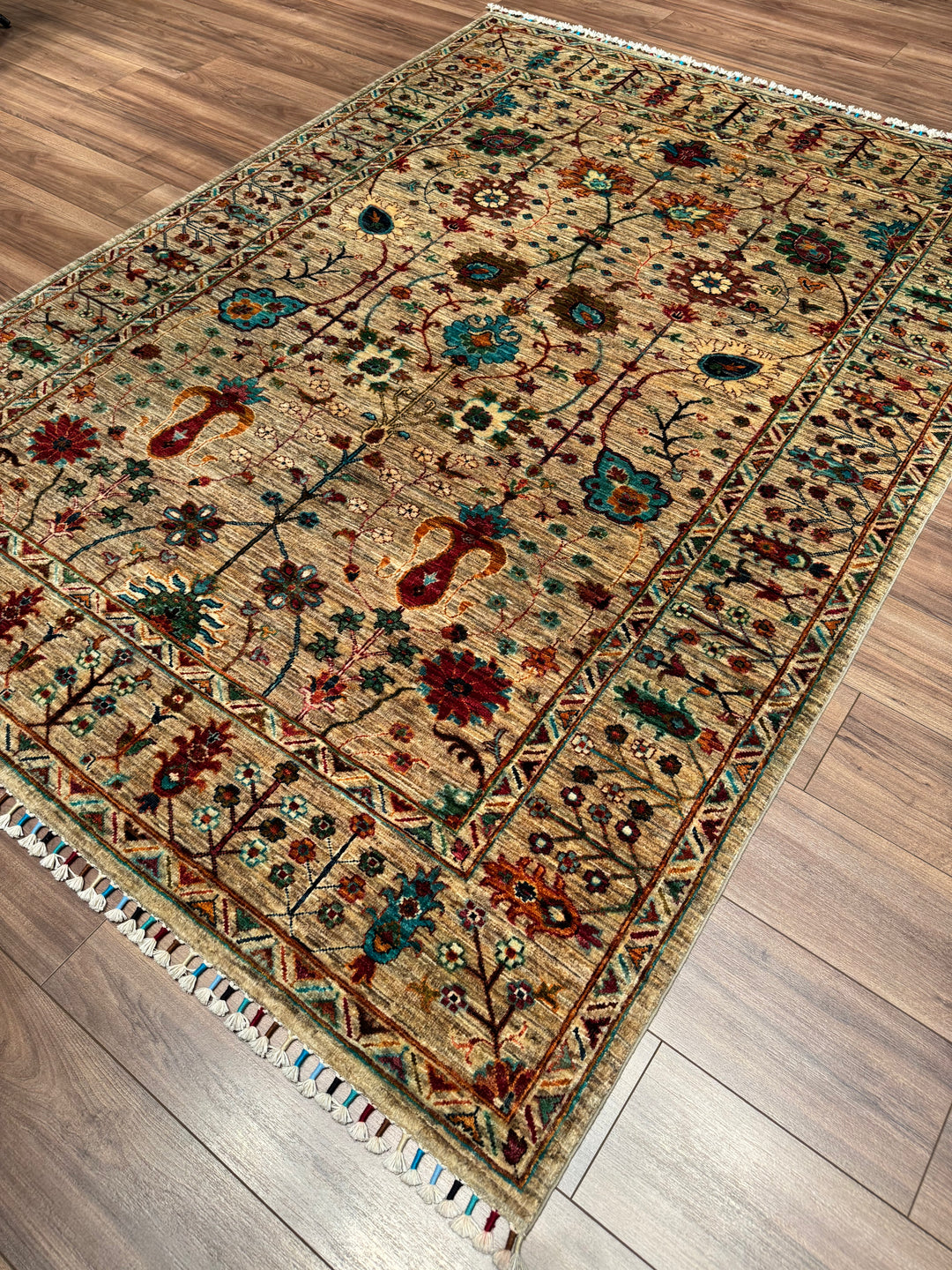 Sultani Floral Original Hand-Woven Beige Vegetable Dyed Wool Carpet 174x242 4.21 Square Meters - 5x8